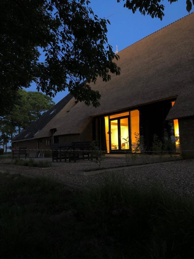 B And Be Happy Friesland Lioessens Exterior photo